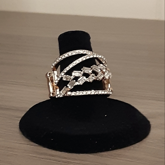 Lavishly Luminary Gold Ring - Picture 2 of 2